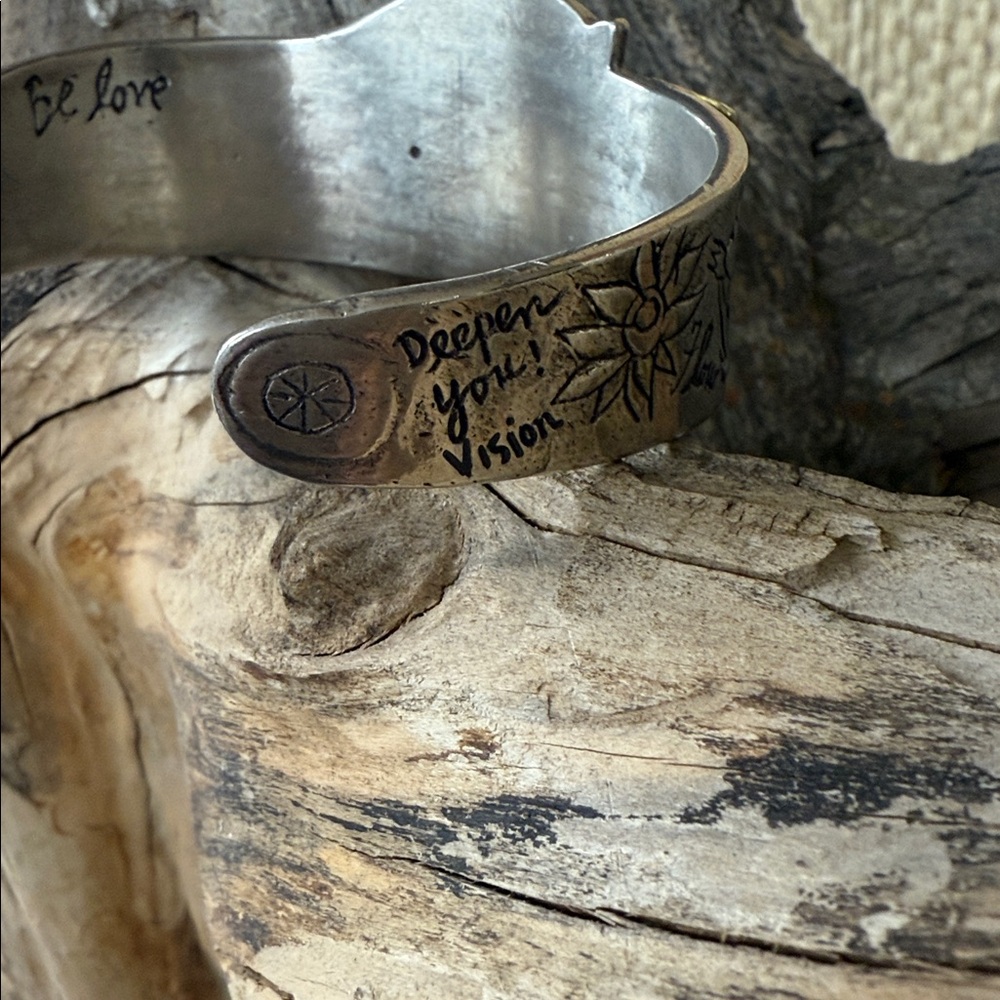 Jes MaHarry “Be Free Cuff”. Silver, Gold and Diamond! - Picture 6 of 9